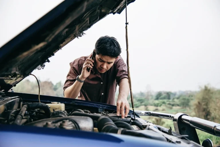 Car Owners Should Avoid Random Roadside Mechanics